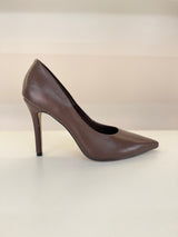 SCARPIN BEVERLY HILLS BROWN COURO