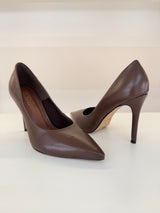 SCARPIN BEVERLY HILLS BROWN COURO