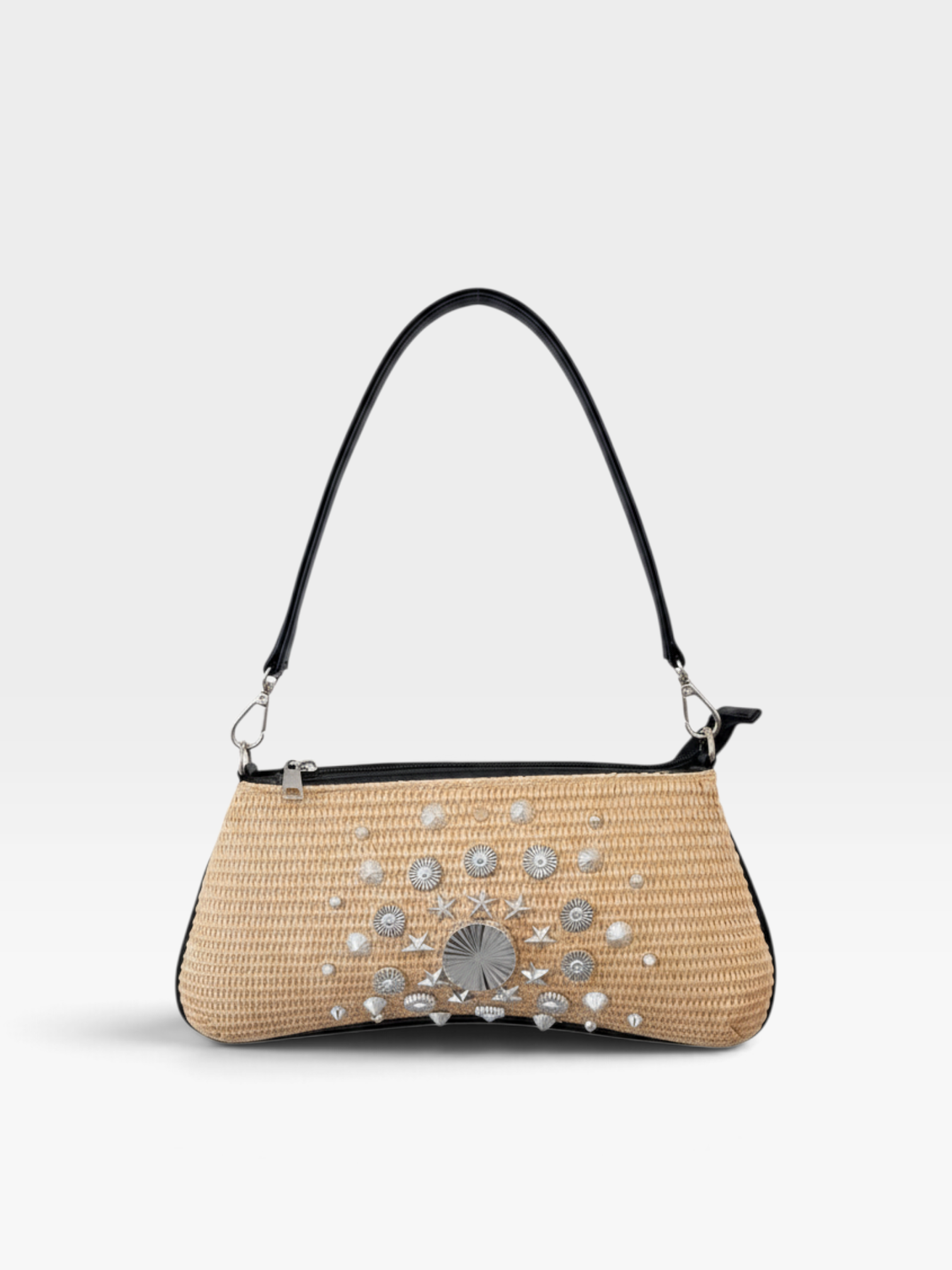 Bolsa Beyou Shoes Seychelles de palha bege com detalhes em metal prateado e alça preta