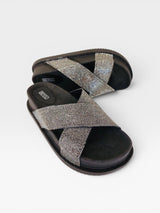 Sandália Birken Sparta Beyou Shoes preta com tiras cruzadas brilhantes em grafite e sola alta plataforma