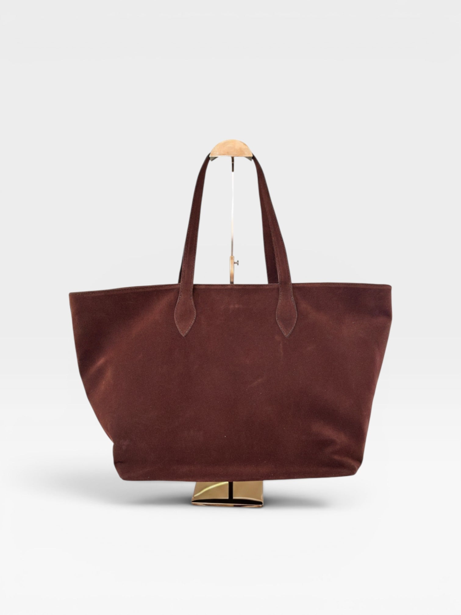 Bolsa Beyou Shoes Cappadocia marrom em camurça sintética com design espaçoso e alças duplas