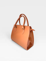 Bolsa Beyou Shoes New York caramelo em napa com alças estruturadas e design elegante para uso diário