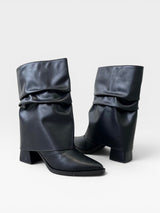 Bota Hannover Beyou Shoes preta em napa com cano franzido removível e salto bloco de 6 cm