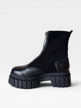 Coturno Toronto Beyou Shoes preto em napa e tecido com zíper frontal e solado tratorado robusto