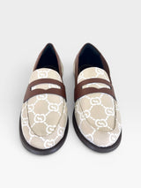 Mocassim Beyou Shoes Palermo na cor bistrô, confeccionado em napa com estampa monograma e detalhes em marrom.