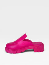 Mule Beyou Shoes Hamburgo rosa em napa com sola tratorada e design moderno de calce fácil