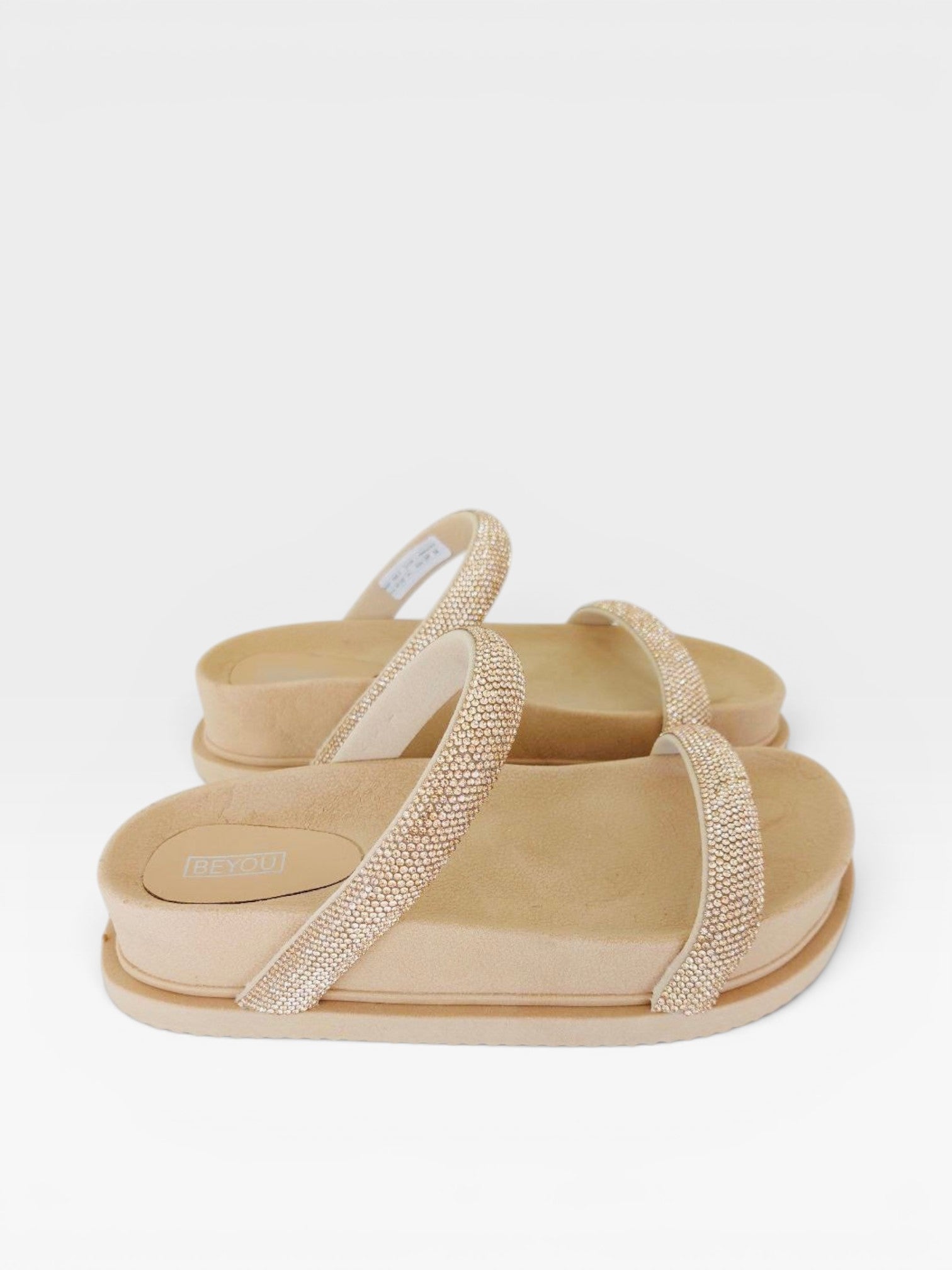Sandália Birken Athenas Beyou Shoes caramelo com tiras brilhantes em rosê gold e sola plataforma