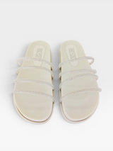 Sandália Birken Creta Beyou Shoes off white com tiras finas decoradas com brilhos cristal e palmilha anatômica