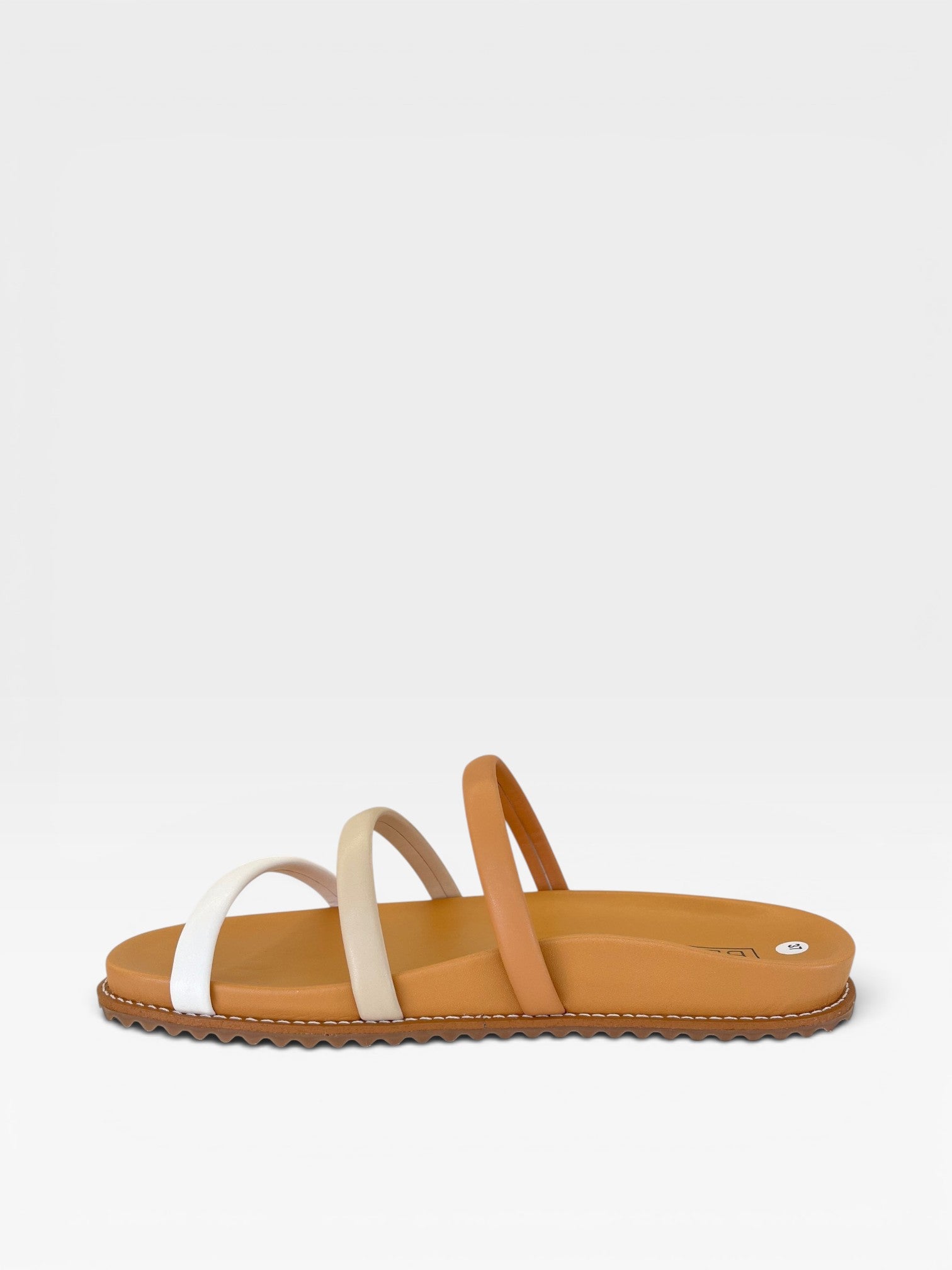 Sandália Birken Dallas Beyou Shoes com tiras finas em tons terrosos e sola anatômica caramelo