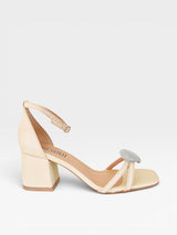 Sandália Beyou Shoes Búzios nude em napa com salto bloco de 6cm e detalhe de brilho frontal