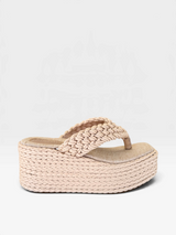 Sandália flatform Beyou Shoes Malta na cor bistrô com tiras trançadas em corda e solado anabela de 9 cm