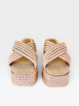 Sandália flatform Beyou Shoes Amalfi nude em corda trançada com tiras cruzadas e solado alto de 7 cm