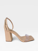 Sandália Beyou Shoes Marbella nude em napa com salto bloco de 9,5 cm e tira frontal transparente