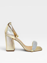Sandália Beyou Shoes Provence ouro light em napa com salto bloco de 9,5 cm e tira frontal com brilho