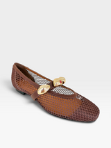 Sapatilha Beyou Shoes Seychelles marrom em napa e telinha com detalhes de apliques dourados no cabedal