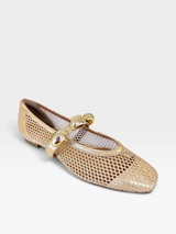 Sapatilha Beyou Shoes Seychelles dourada em napa e telinha com detalhe de aplique metálico no cabedal