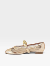 Sapatilha Beyou Shoes Seychelles na cor ouro light com textura em telinha e detalhe de aplique no peito do pé