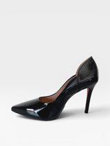 Scarpin Beyou Shoes Beverly Hills preto em verniz com salto fino de 9,5 cm e design clássico elegante
