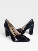 Scarpin Beyou Shoes California preto em verniz com salto bloco de 9,5 cm e bico fino elegante