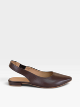 Slingback Beyou Shoes Barretos em couro liso marrom com bico fino e design elegante sem salto