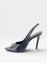 Sapato slingback Beyou Shoes Lugano preto em couro com bico folha e salto alto de 9,5 cm, vista lateral.
