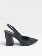 Sapato slingback Beyou Shoes preto em napa com salto bloco de 9,5 cm e bico fino, design elegante e sofisticado.