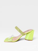 Tamanco Beyou Shoes Florence verde em napa e vinil com tira de brilhos e salto bloco de 8,5 cm