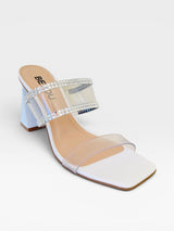Tamanco Genebra Beyou Shoes branco em napa e vinil com tiras de strass e salto bloco de 8,5 cm