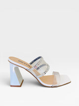 Tamanco Genebra Beyou Shoes branco em napa e vinil com tiras de strass e salto geométrico de 8,5 cm
