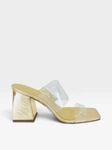 Tamanco Beyou Shoes Lisboa em couro ouro light com tiras transparentes e salto bloco de 7,5 cm, vista lateral.