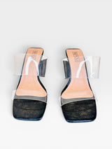 Tamanco Lisboa Beyou Shoes preto em napa destroyed com tiras transparentes e salto de 7,5 cm