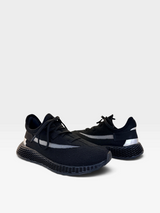 Tênis casual Beyou Shoes Brisbane preto em tecido de malha com solado texturizado e detalhes prateados