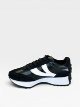 Tênis Beyou Shoes Estocolmo preto em camurça e tecido com design minimalista e solado branco