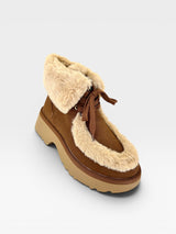 Tênis Helsinque Beyou Shoes marrom em camurça sintética com forro de pelinhos e solado tratorado para inverno.