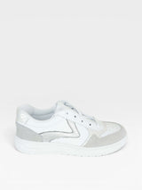 Tênis Beyou Shoes Melbourne em couro branco e prata com detalhes texturizados e design urbano casual