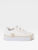 Tênis casual Beyou Shoes Norway branco em napa com detalhes em ouro light e fechamento prático por velcro