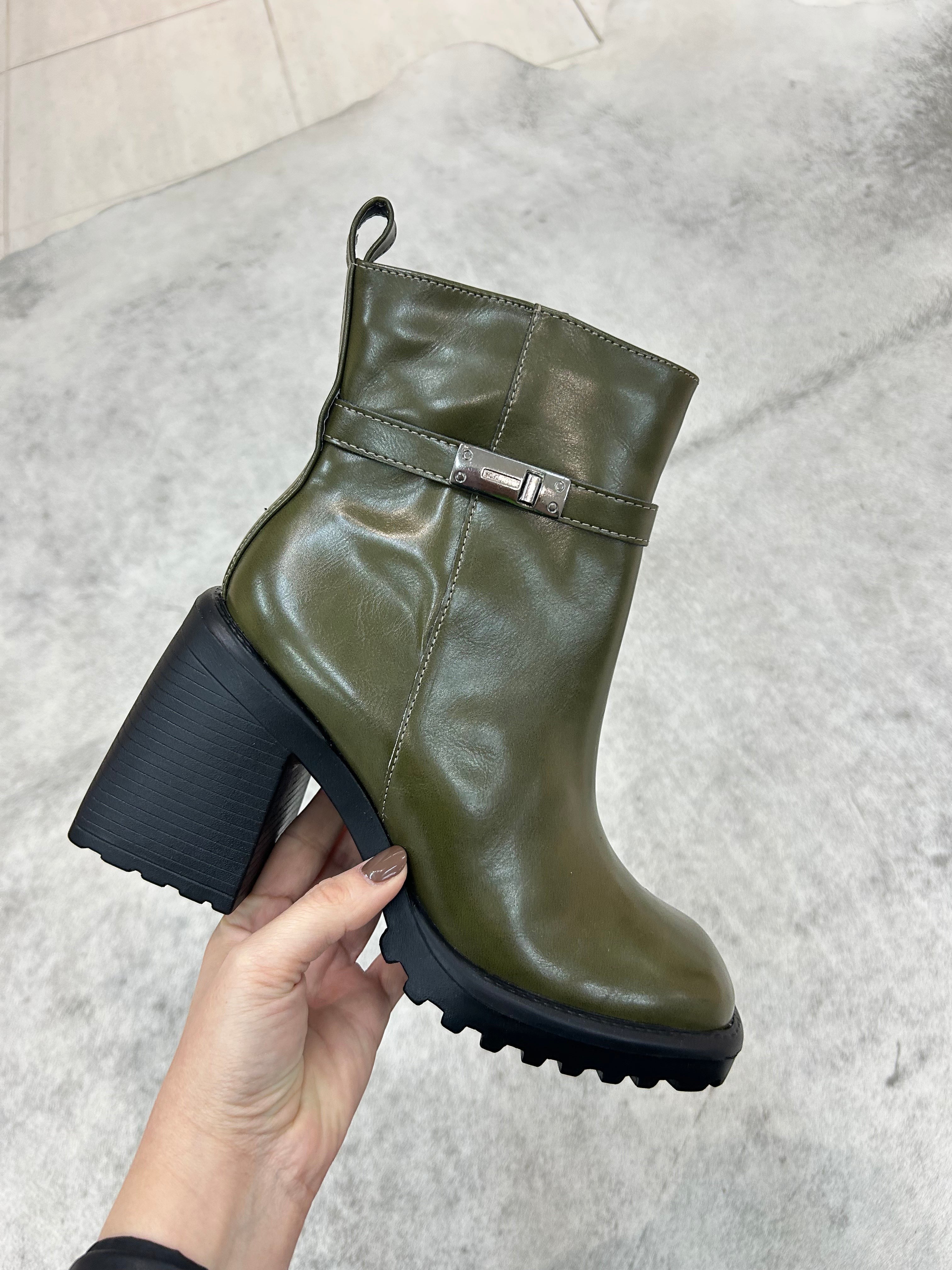 BOTA PARMA VERDE MILITAR