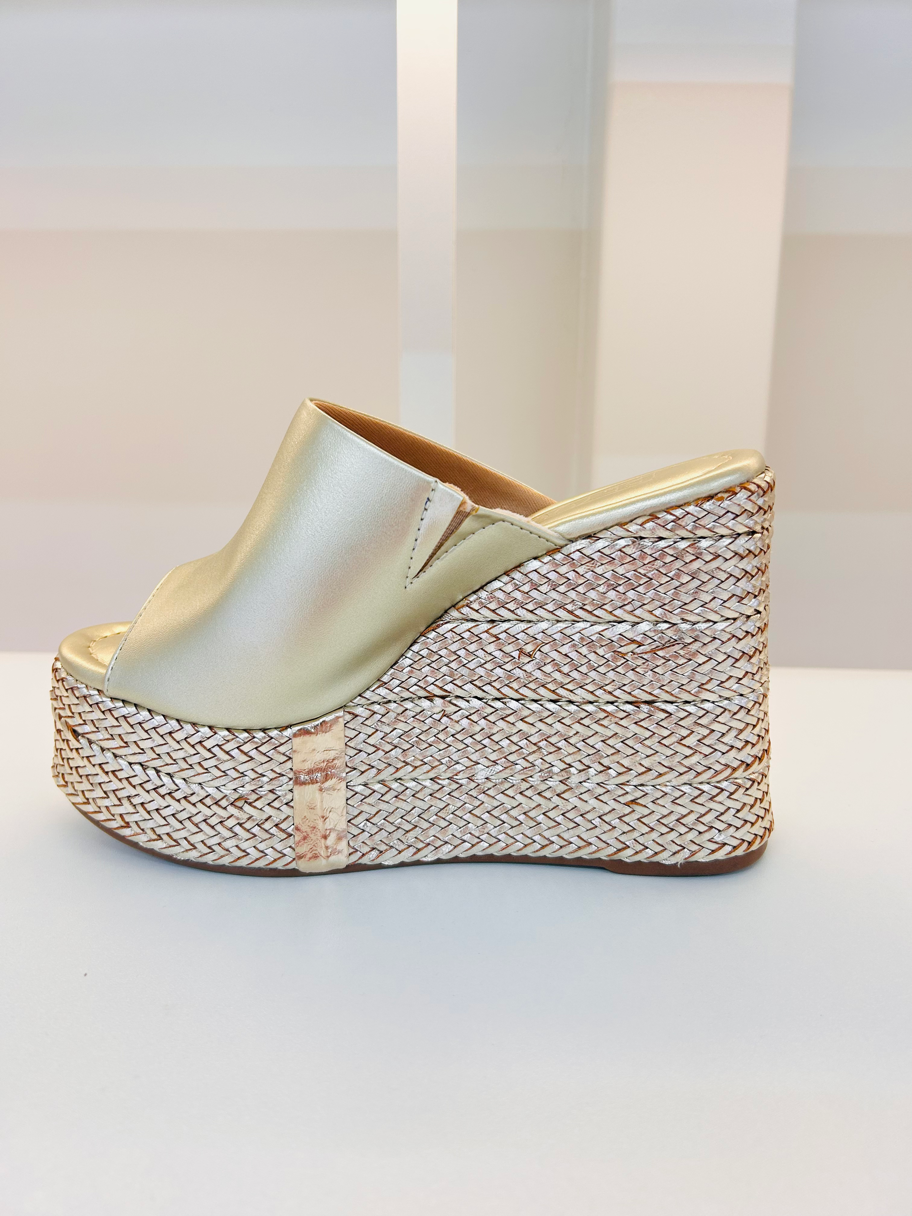 ANABELA JAKARTA OURO LIGHT