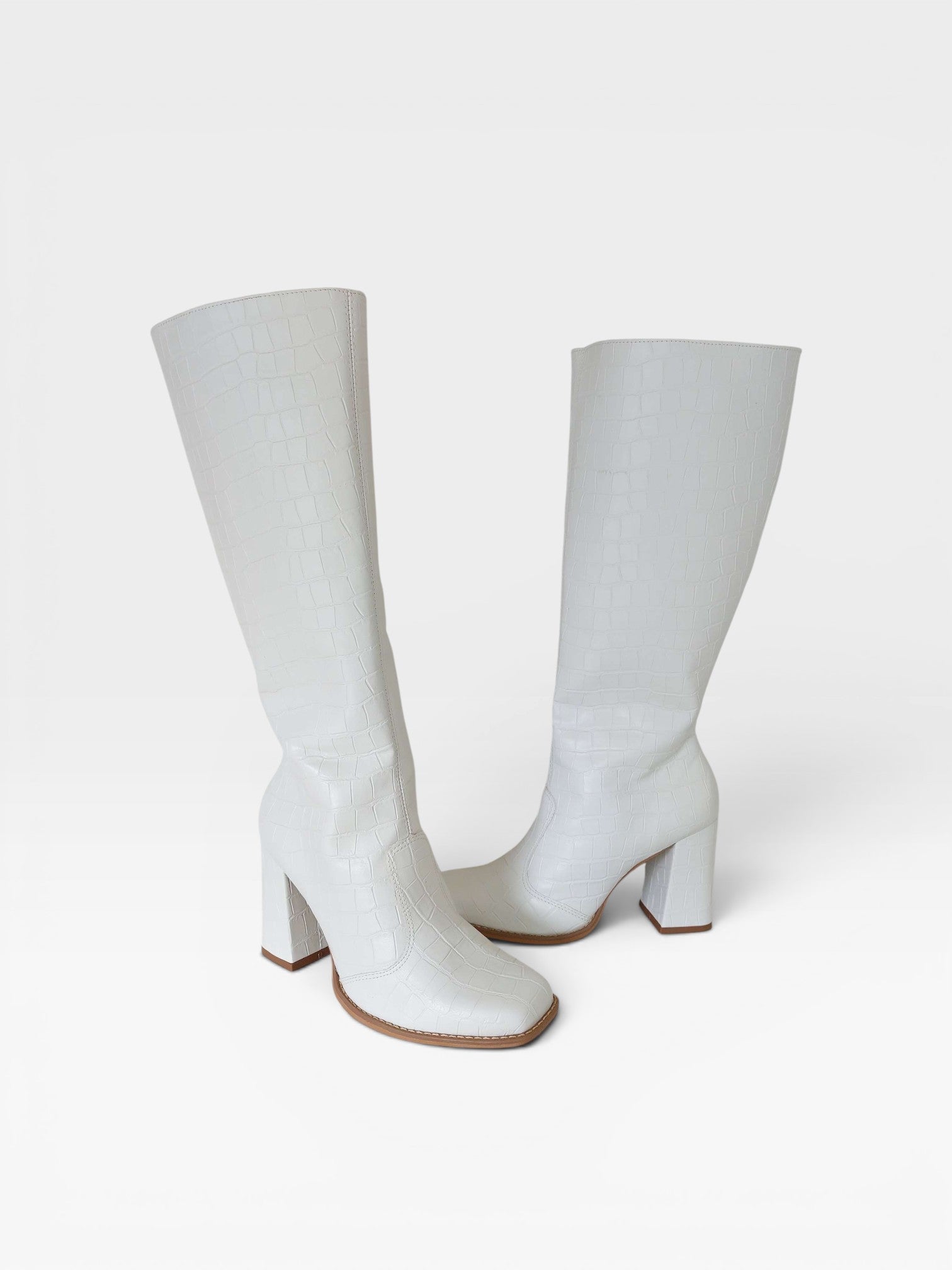 BOTA NEW JERSEY OFF WHITE CANO LONGO
