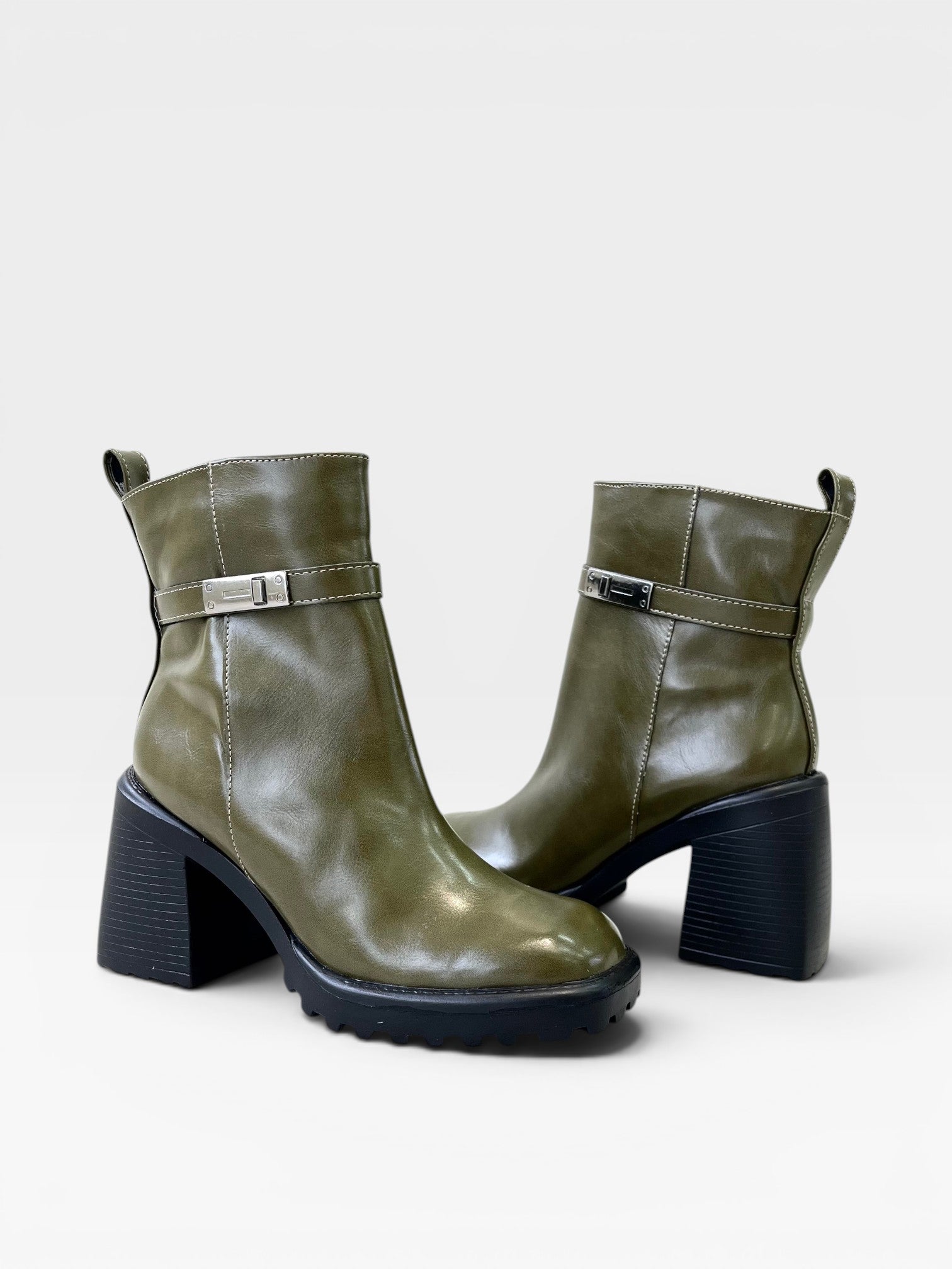 BOTA PARMA VERDE MILITAR