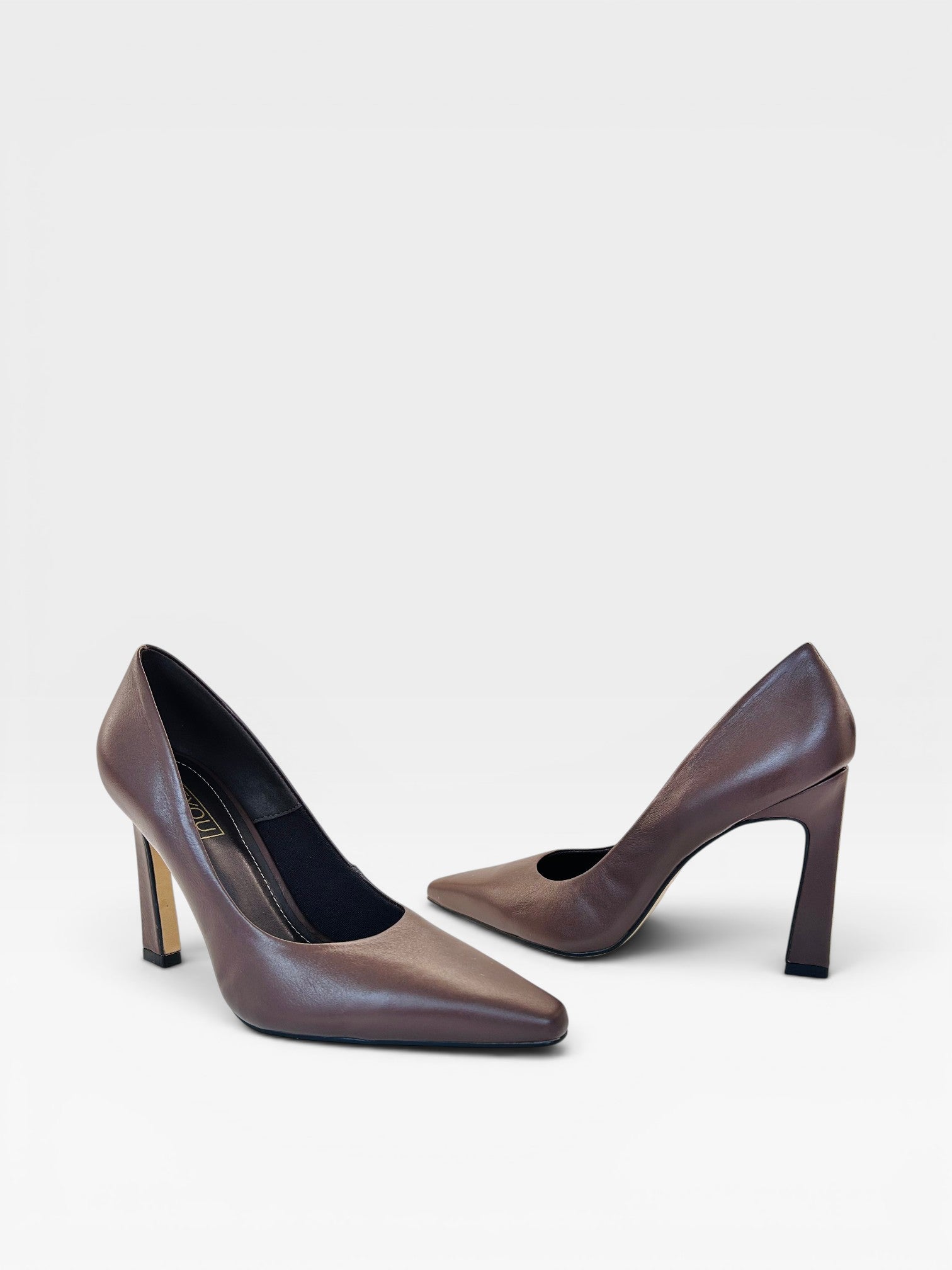 SCARPIN LONDON BROWN COURO